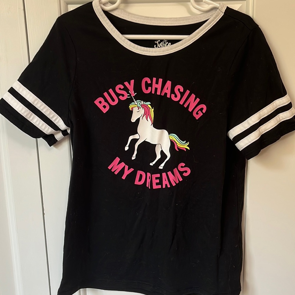 Justice girl’s size 8 t-shirt